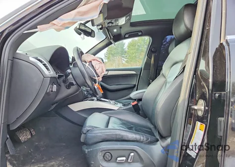 2015 Audi Q5 Premium Plus z USA, uszkodzony, nr VIN WA1LFAFP8FA061874